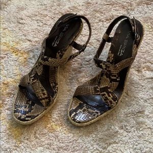 NWOT Via Spiga Python Rope Strappy Sandals